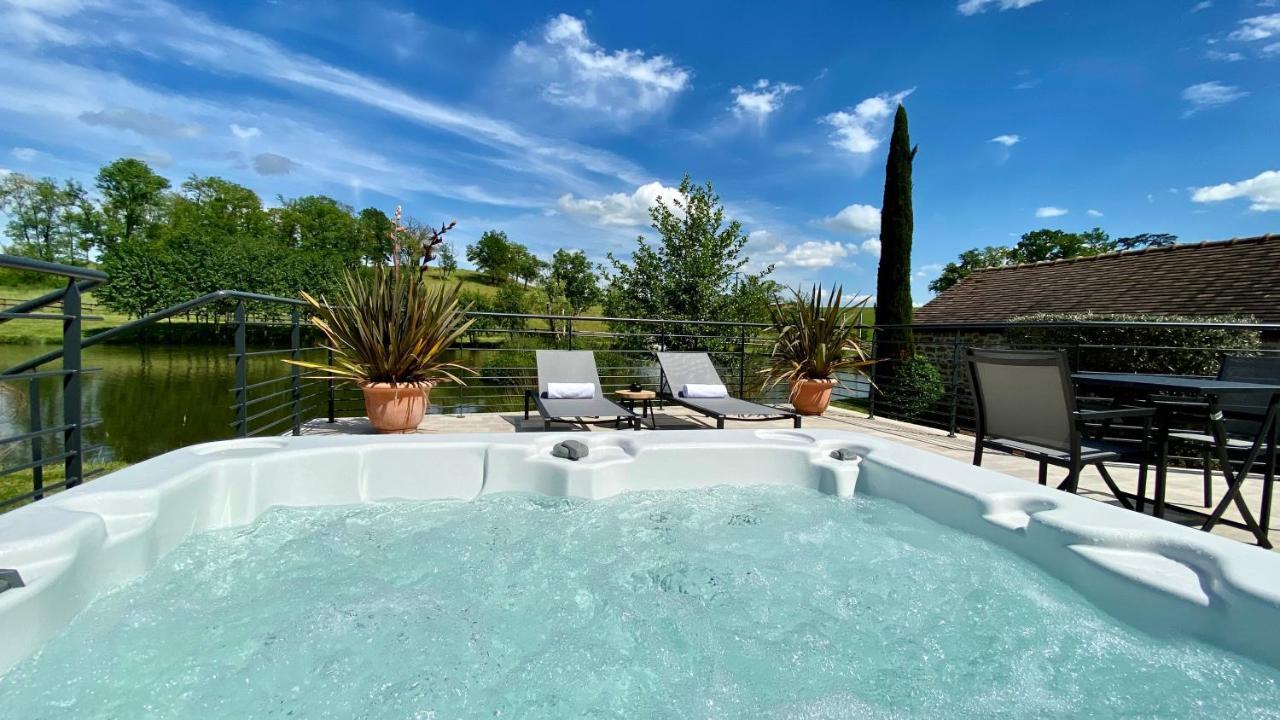 Domaine De Rymska & Spa - Relais & Chateaux Saint-Jean-de-Trézy Esterno foto