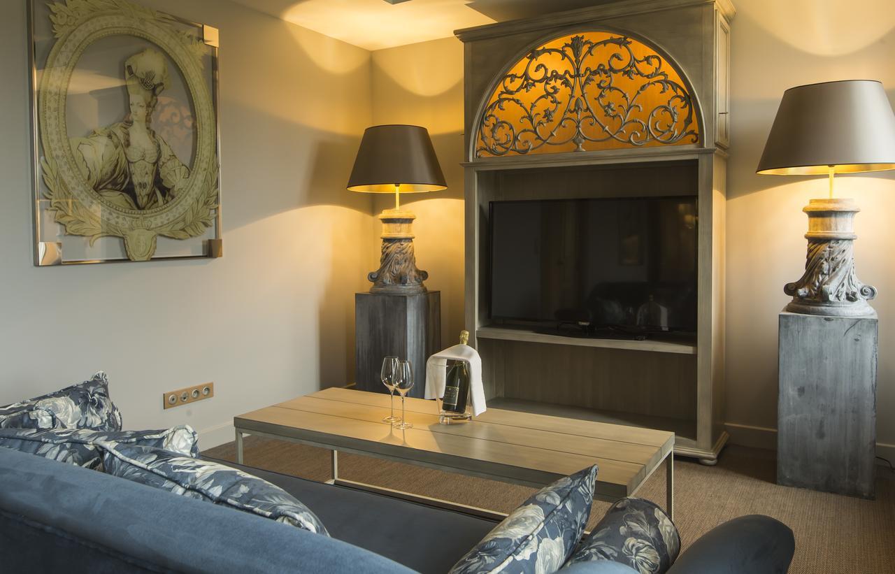 Domaine De Rymska & Spa - Relais & Chateaux Saint-Jean-de-Trézy Esterno foto