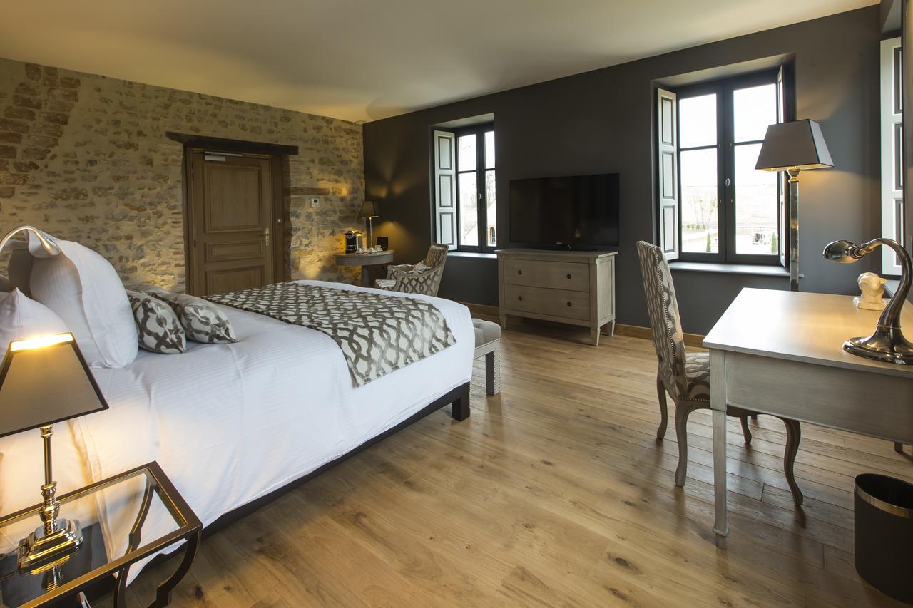 Domaine De Rymska & Spa - Relais & Chateaux Saint-Jean-de-Trézy Esterno foto